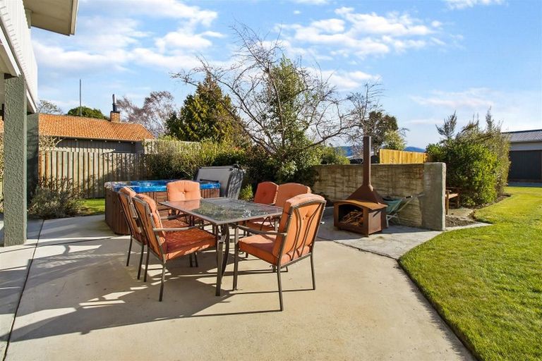 Photo of property in 6 Exeter Street, Waimate, 7924