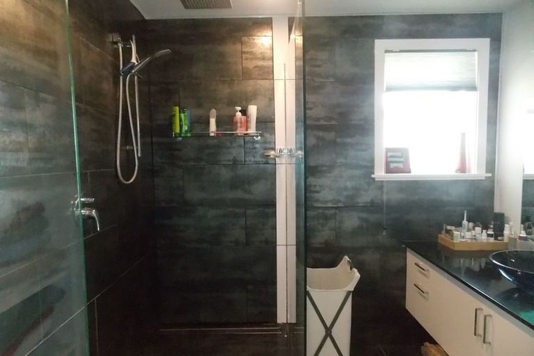 Photo of property in 3 Denbigh Place, Awapuni, Palmerston North, 4412