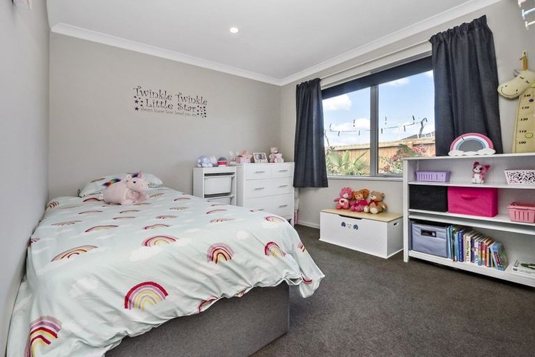 Photo of property in 13 Bradbury Avenue, Rolleston, 7614