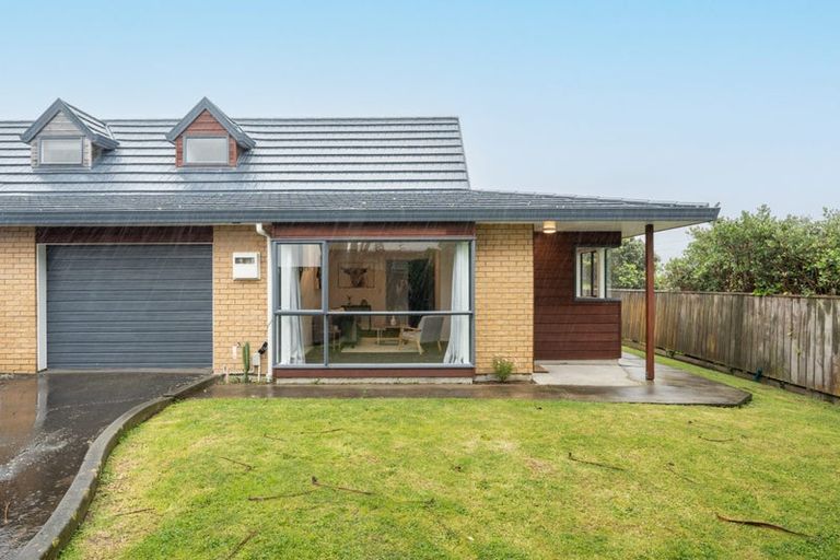 Photo of property in 55b Ranui Terrace, Tawa, Wellington, 5028