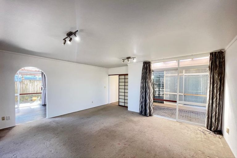 Photo of property in 35 Stanniland Street, Sunnyhills, Auckland, 2010