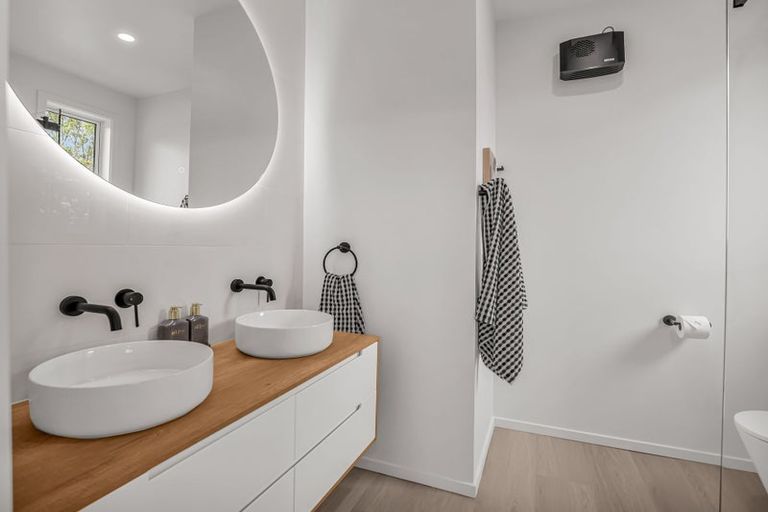 Photo of property in 14 Stuart Street, Owaka, 9535