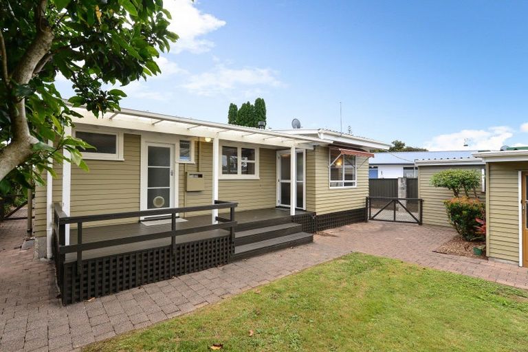 Photo of property in 12 Carlyle Avenue, Chartwell, Hamilton, 3210