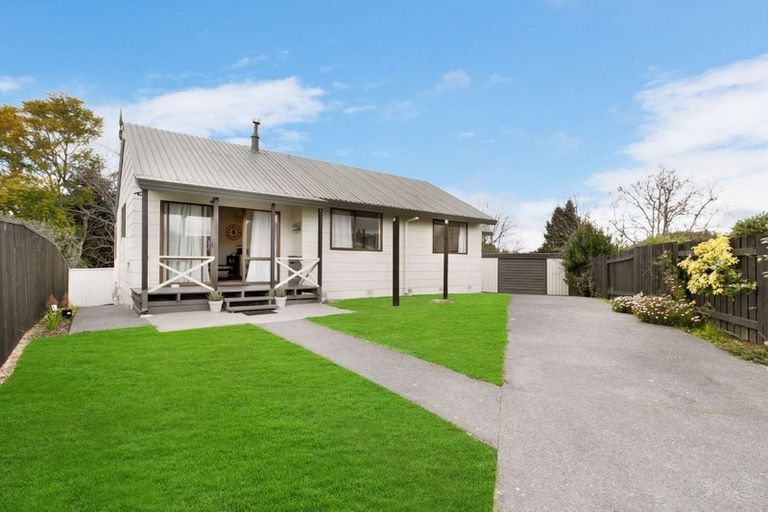 Photo of property in 18 Nettlingham Place, Te Puke, 3119