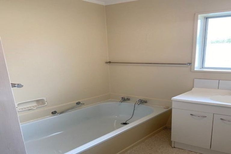 Photo of property in 107b Hillcrest Road North, Raumati Beach, Paraparaumu, 5032