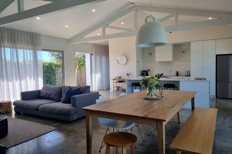 Photo of property in 20 New York Street, Martinborough, 5711