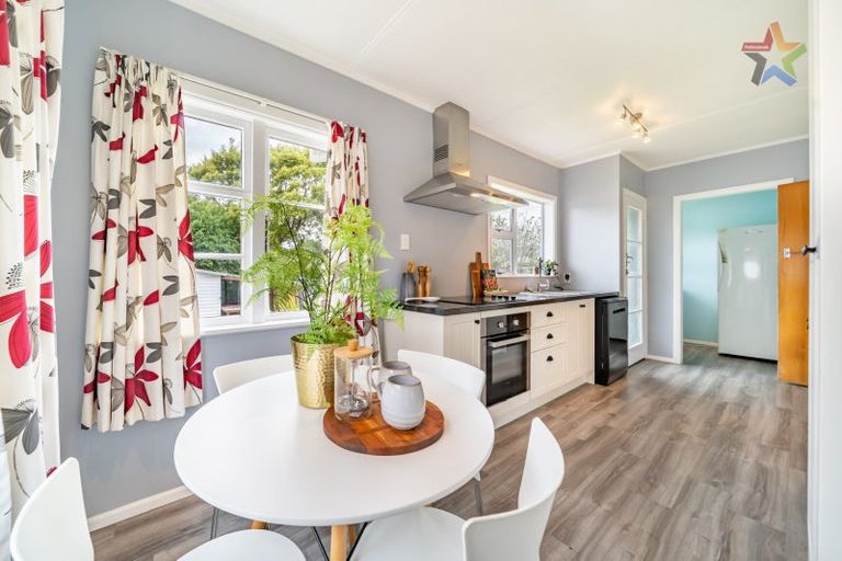 Photo of property in 32 Karaka Street, Wainuiomata, Lower Hutt, 5014