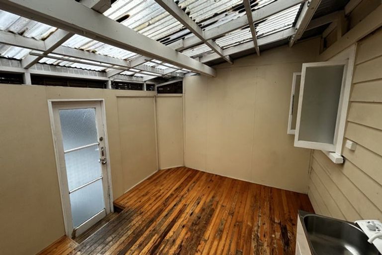 Photo of property in 1/833 Manukau Road, Royal Oak, Auckland, 1061