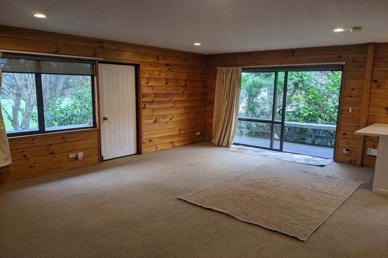 Photo of property in 2/32 Trinidad Road, Sunnynook, Auckland, 0620