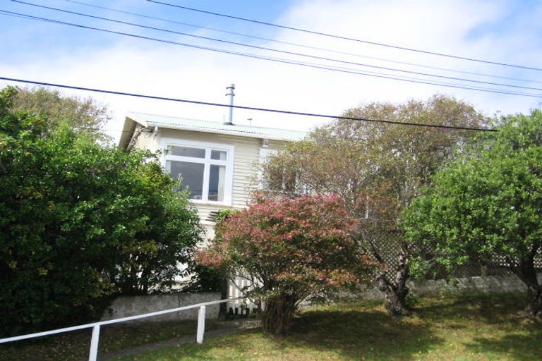 Photo of property in 5 Lucknow Terrace, Khandallah, Wellington, 6035