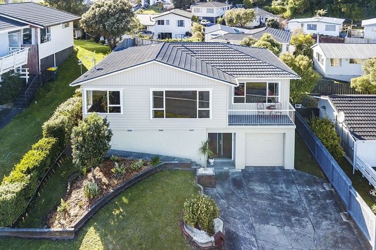 Photo of property in 2 Eskdale Road, Papakowhai, Porirua, 5024