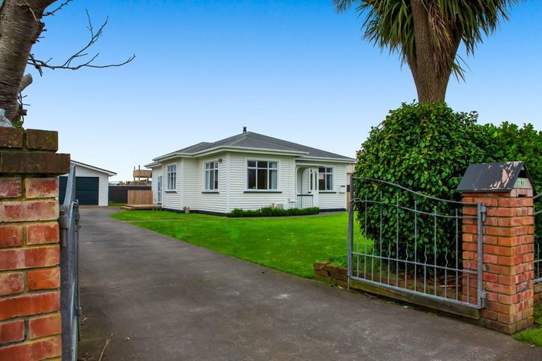 Photo of property in 196 Glover Road, Hawera, 4610