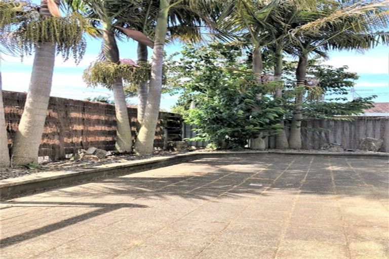 Photo of property in 493b Devonport Road, Tauranga South, Tauranga, 3112