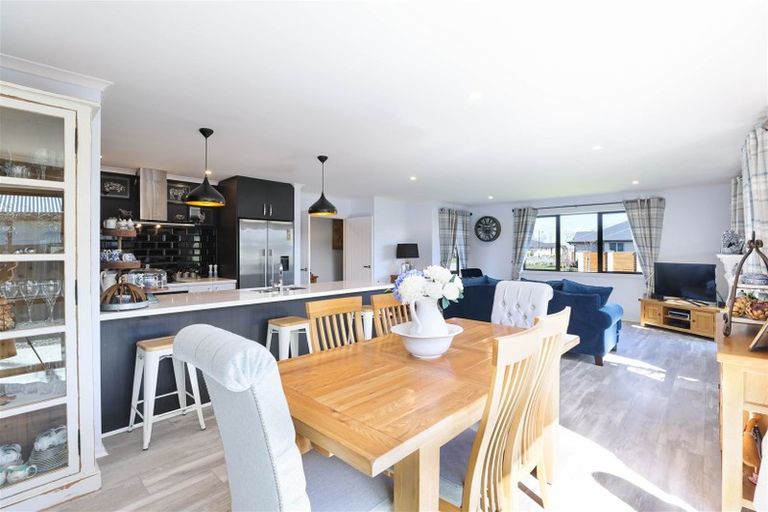 Photo of property in 10 Whiteoak Grove, Tinwald, Ashburton, 7700