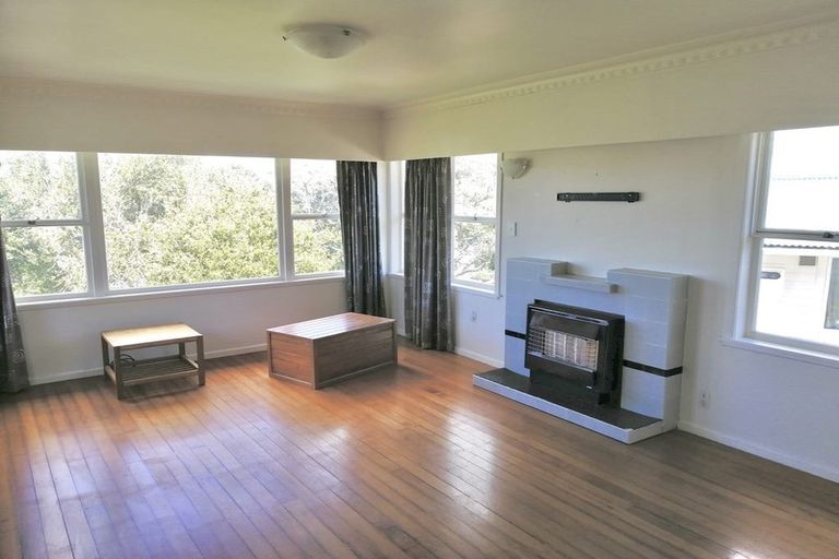 Photo of property in 26 Alamein Avenue, Belmont, Auckland, 0622