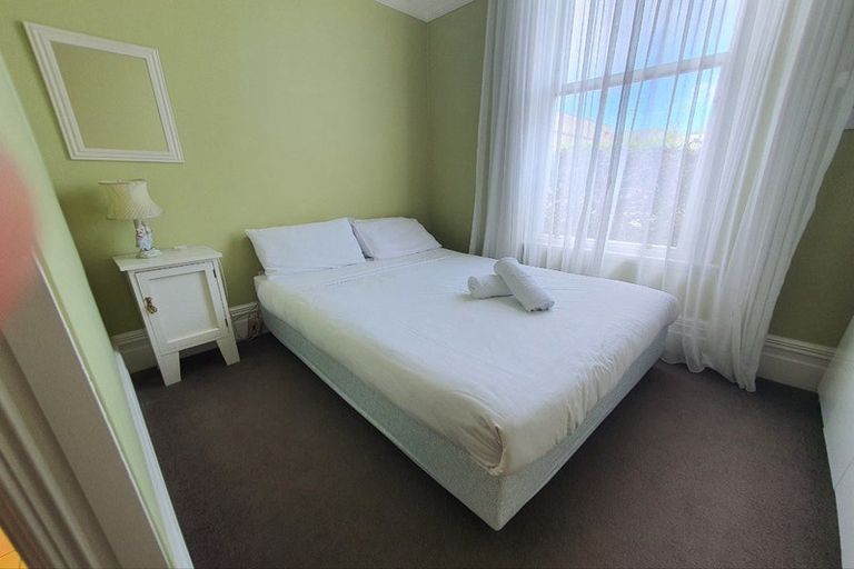 Photo of property in 27 Holly Road, St Albans, Christchurch, 8014