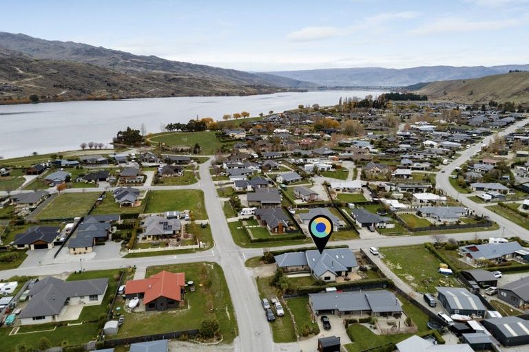 Photo of property in 5 Ethereal Crescent, Mount Pisa, Cromwell, 9383