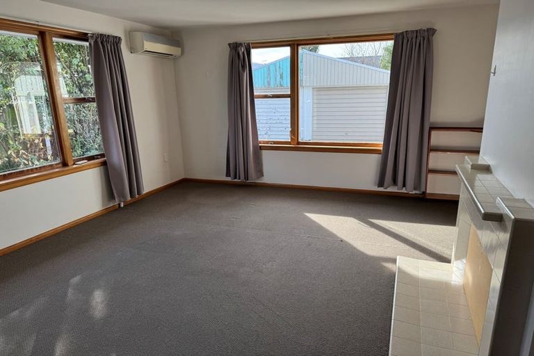 Photo of property in 2/124 Brookside Terrace, Bryndwr, Christchurch, 8053