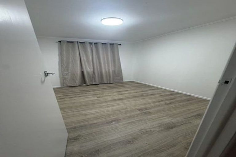 Photo of property in 26 Pinedale Place, Henderson, Auckland, 0610