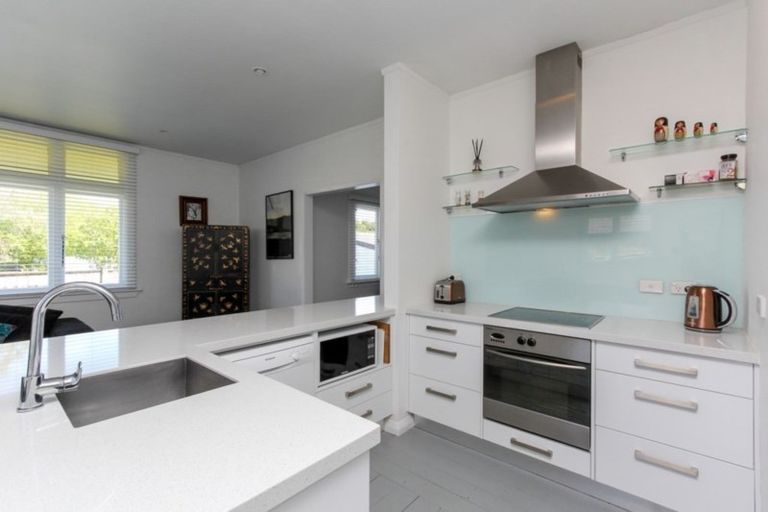 Photo of property in 8 Bell Street, Welbourn, New Plymouth, 4310