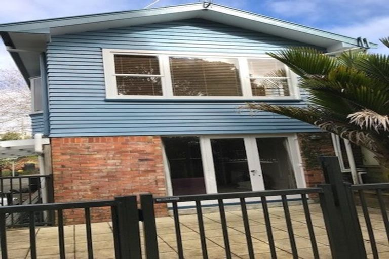 Photo of property in 48 Pah Road, Cockle Bay, Auckland, 2014