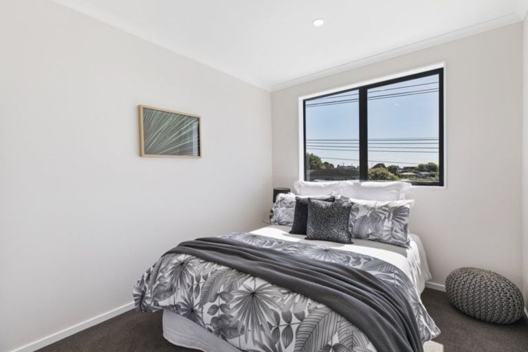 Photo of property in 13 Waiora Road, Stanmore Bay, Whangaparaoa, 0932
