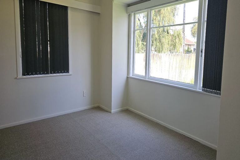 Photo of property in 16 Huia Road, Papatoetoe, Auckland, 2025