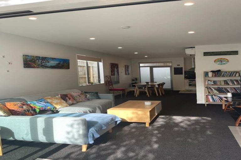 Photo of property in 8/59 The Parade, Island Bay, Wellington, 6023