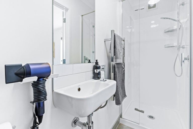 Photo of property in 25 David Carnegie Road, Hobsonville, Auckland, 0616