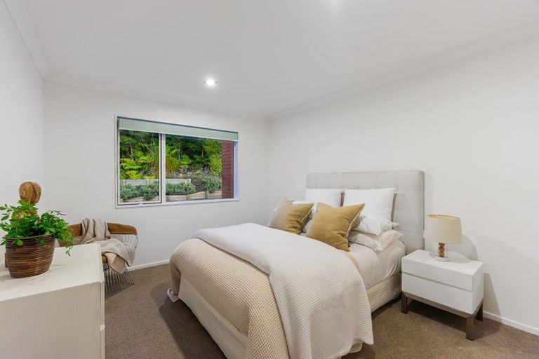 Photo of property in 339 Glenvar Road, Long Bay, Auckland, 0630
