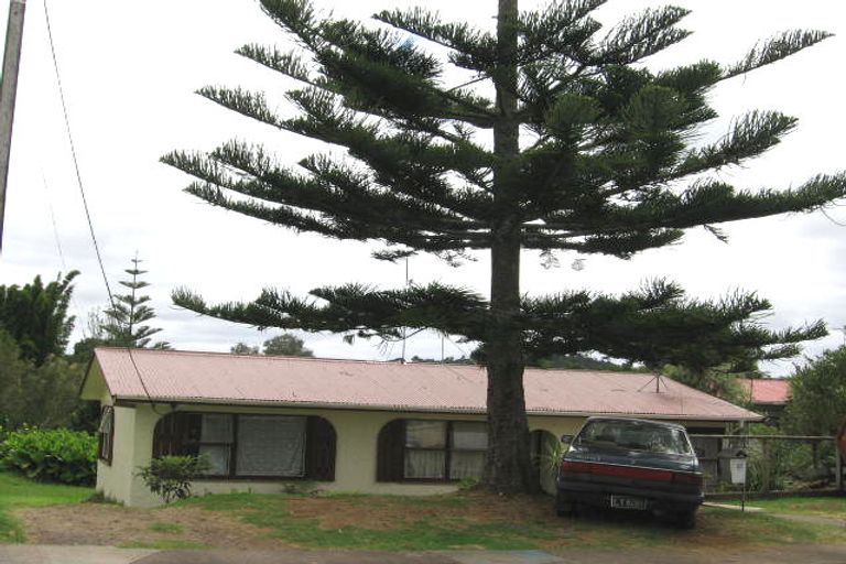 Photo of property in 25 Chippendale Crescent, Birkdale, Auckland, 0626