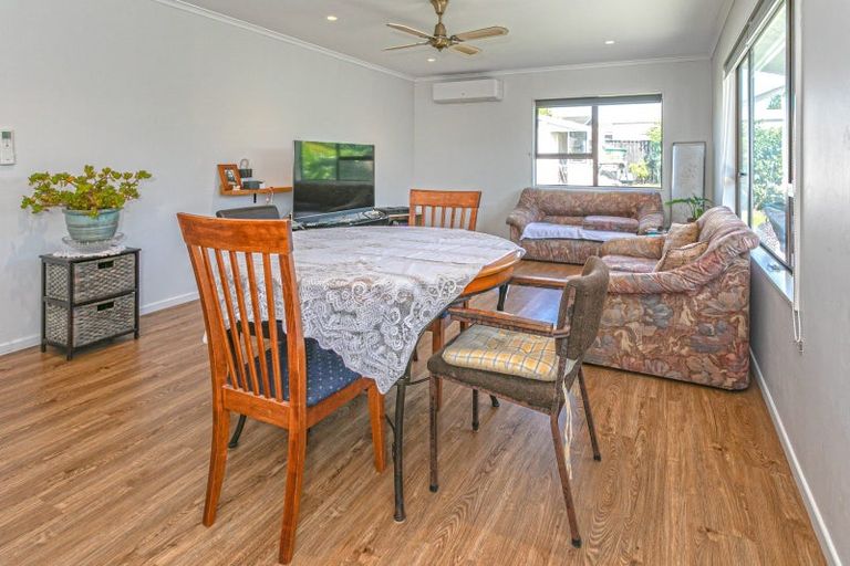 Photo of property in 5 Kauri Place, Tairua, 3508