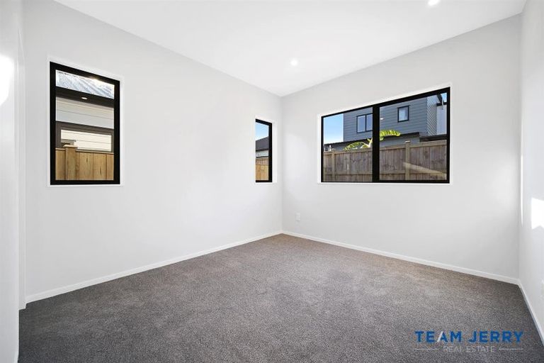Photo of property in 43 Tributary Parade, Karaka, Papakura, 2113