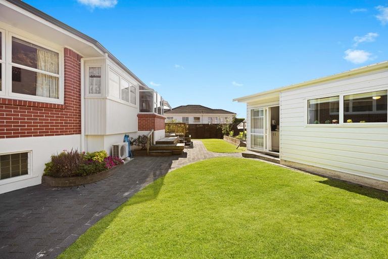 Photo of property in 2 Awatere Avenue, Beerescourt, Hamilton, 3200