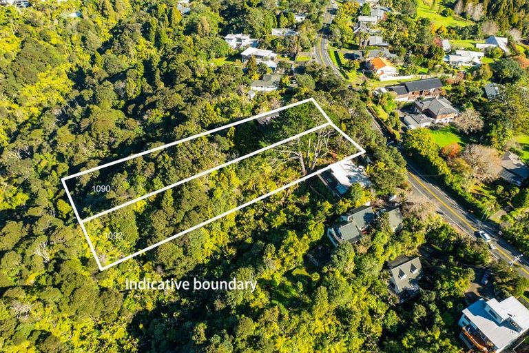 Photo of property in 1090 Scenic Drive North, Swanson, Auckland, 0816