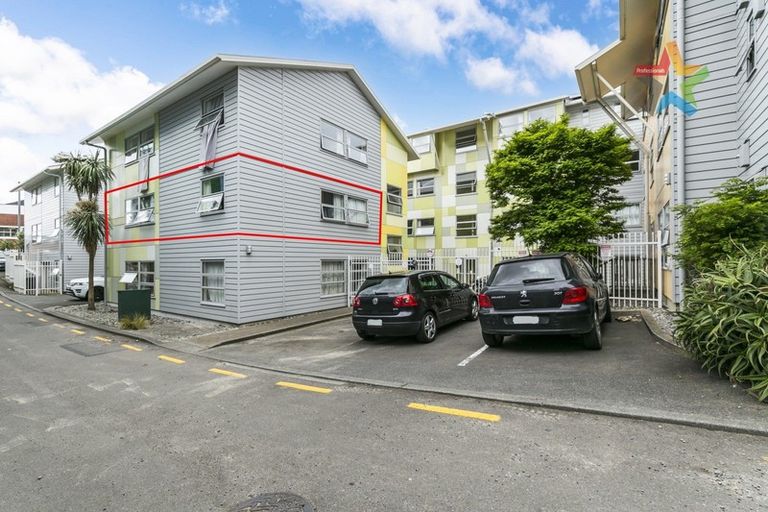 Photo of property in Drummond Street Flats, 24/19 Drummond Street, Mount Cook, Wellington, 6021