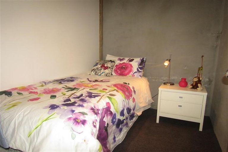 Photo of property in 1/130 Oriental Parade, Oriental Bay, Wellington, 6011