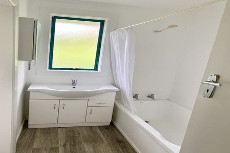 Photo of property in 11 Jane Street, Macandrew Bay, Dunedin, 9014