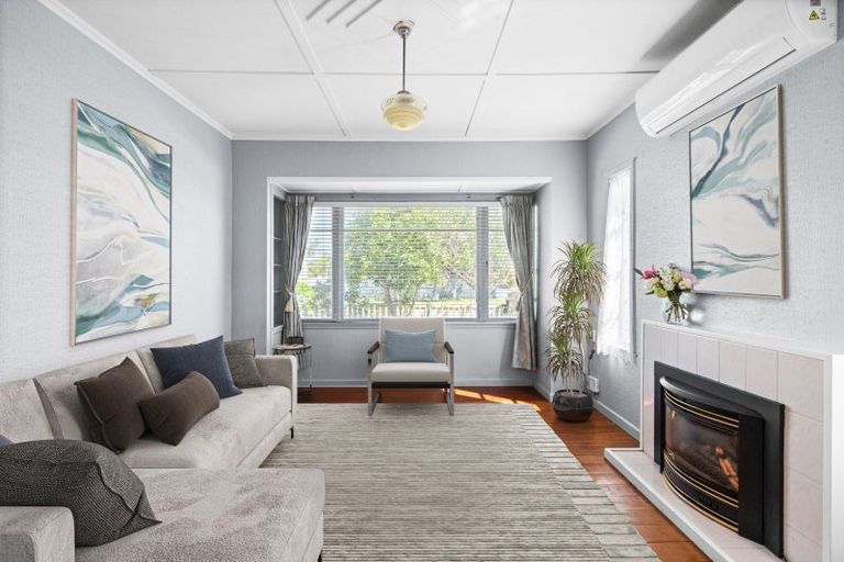 Photo of property in 3 Kinross White Street, Napier South, Napier, 4110