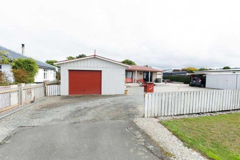 Photo of property in 65 Beach Street, Waikouaiti, 9510