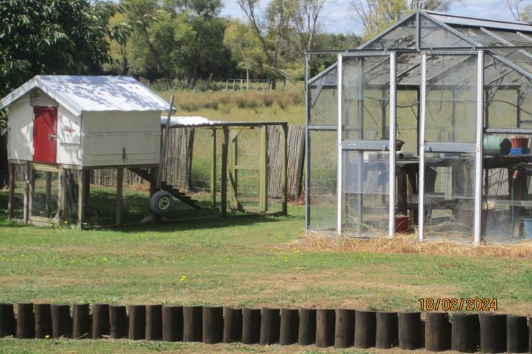 Photo of property in 24 Wairiri Street, Ohau, Levin, 5570