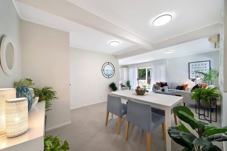 Photo of property in 9 Central Park Drive, Te Atatu South, Auckland, 0610