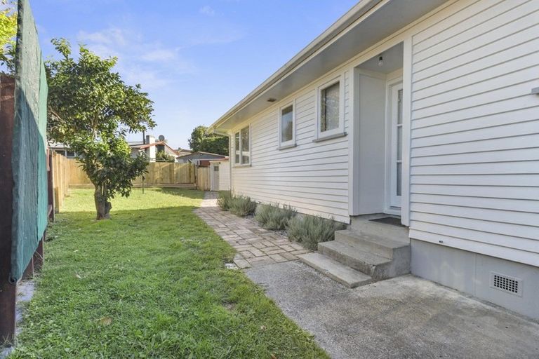 Photo of property in 6 Manapouri Place, Glenview, Hamilton, 3206