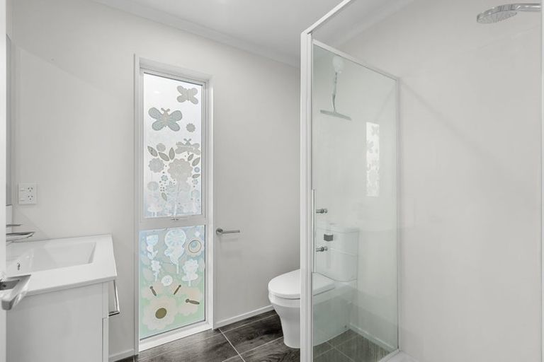 Photo of property in 11 George West Square West, Wigram, Christchurch, 8025