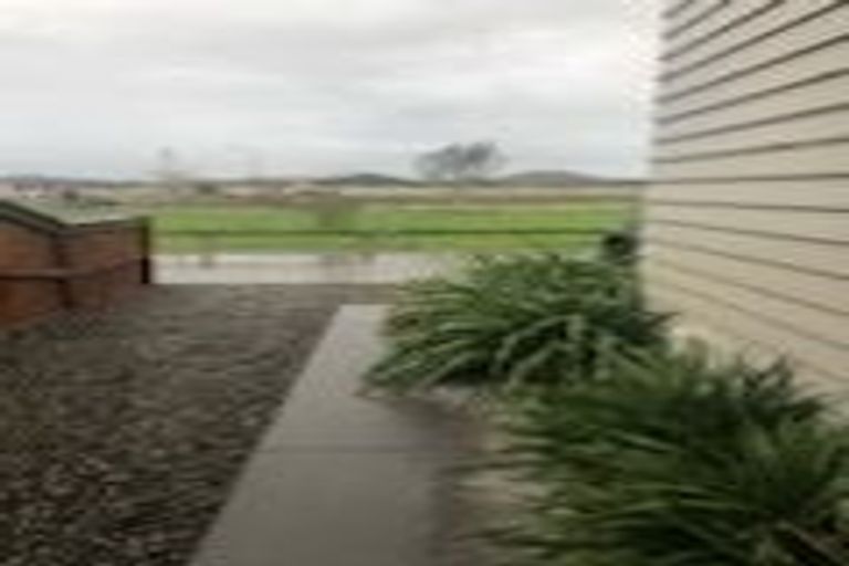 Photo of property in 36 Batty Street, Papamoa Beach, Papamoa, 3118