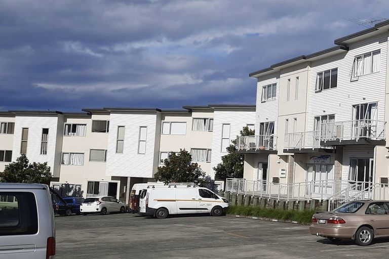 Photo of property in 592k Whangaparaoa Road, Stanmore Bay, Whangaparaoa, 0932