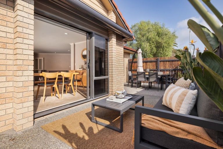 Photo of property in 33 Saint Heliers Place, Papamoa Beach, Papamoa, 3118