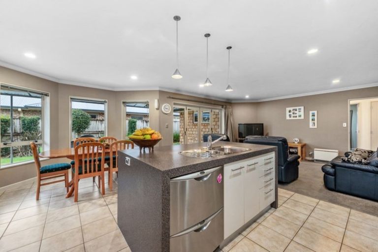 Photo of property in 6 Cranmore Avenue, Huntington, Hamilton, 3210