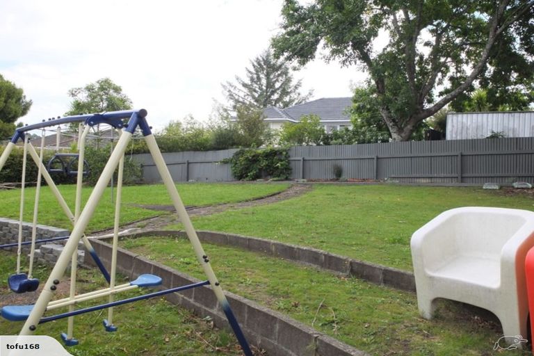 Photo of property in 91 Stottholm Road, Titirangi, Auckland, 0604