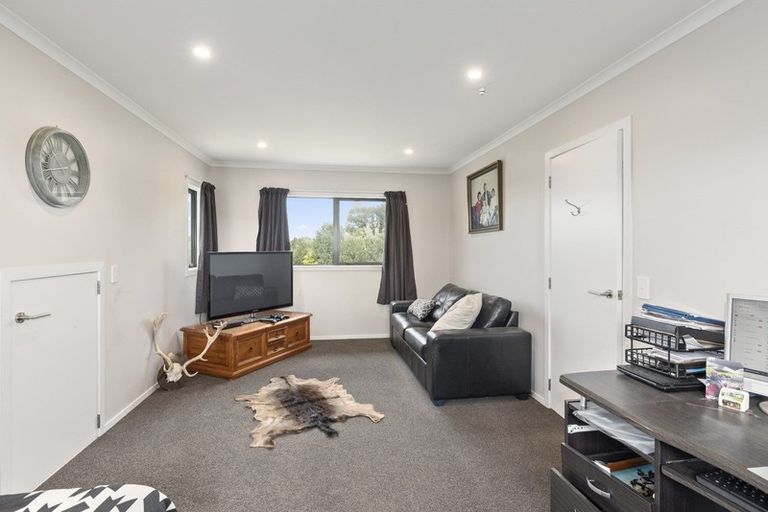 Photo of property in 53 Ohau Terraces, Ohau, Levin, 5570